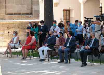 Miembros de la Mesa del Parlamento de Andaluca durante la celebracin del acto 