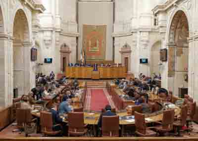 El Pleno del Parlamento de Andaluca durante la intervencin de la consejera de Igualdad 