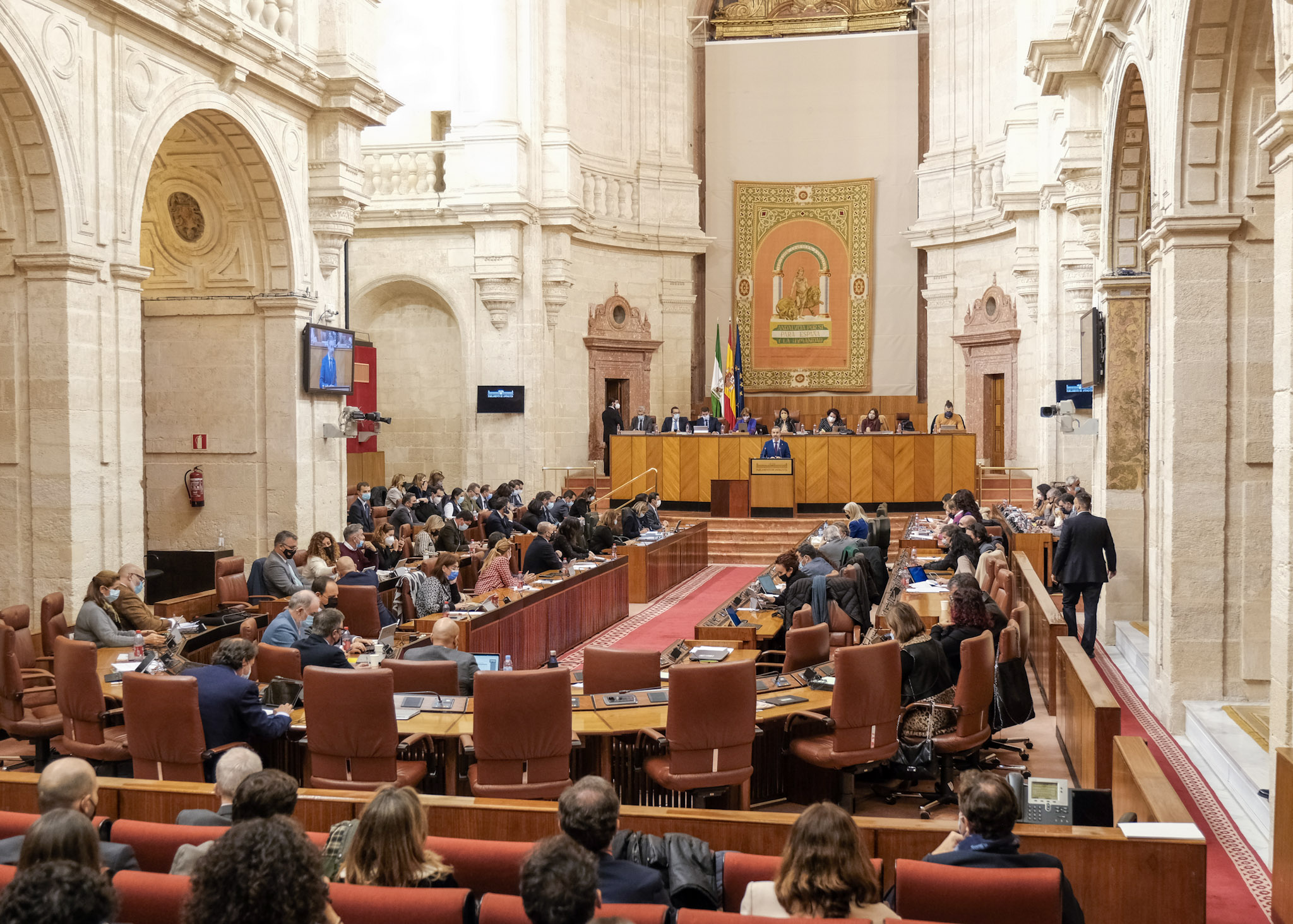 El Pleno del Parlamento durante la intervencin de Juan Bravo