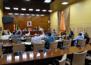 La Comisión de Hacienda, Industria y Energía, durante una de las votaciones para la aprobación del Dictamen al proyecto de Ley de Presupuestos