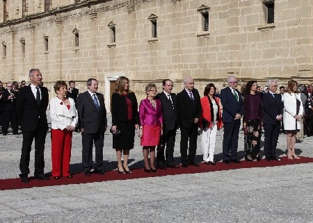 El Consejo de Gobierno de la Junta de Andaluca durante la interpretacin del himno