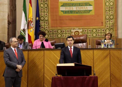 Juan Manuel Moreno jura su cargo como diputado