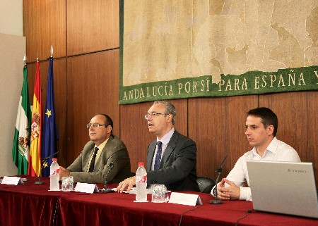 El presidente del Parlamento, Juan Pablo Durn, inaugura el IX Seminario de Participacin Ciudadana organizado por la Red Europea de Lucha contra la Pobreza y la Exclusin Social