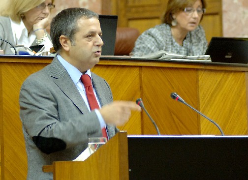 El diputado Salvador Fuentes interpela a la consejera de Economa sobre poltica general en materia presupuestaria