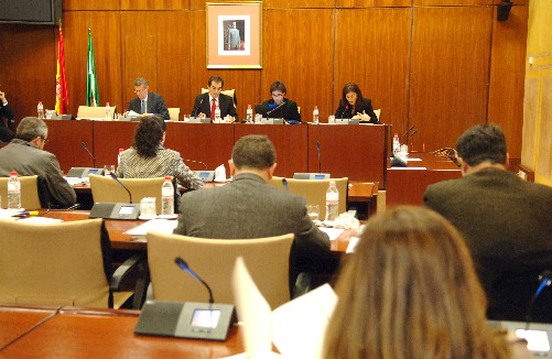 La Comisin de Economa, durante el debate para la aprobacin del Dictamen sobre el proyecto de Ley de Presupuesto