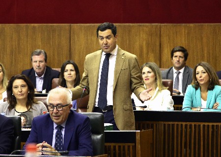 Juan Manuel Moreno, presidente del Grupo parlamentario Popular, interviene en la sesin de control al gobierno