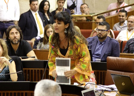 Teresa Rodrguez, portavoz del Grupo parlamentario Podemos, formula su pregunta a la presidenta de la Junta de Andaluca