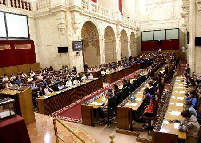 Nios de colegios de las ocho provincias andaluzas han participado en el Pleno