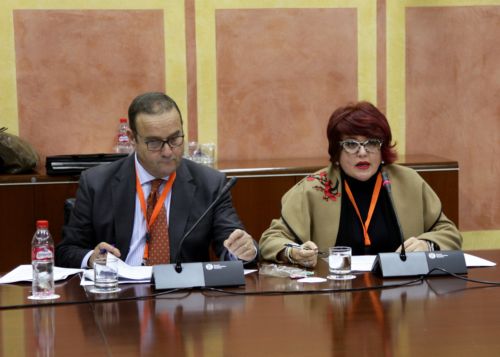 Teresa Muela y Juan Manuel Fernndez, de la Federacin Andaluza de Municipios y Provincias (FAMP)