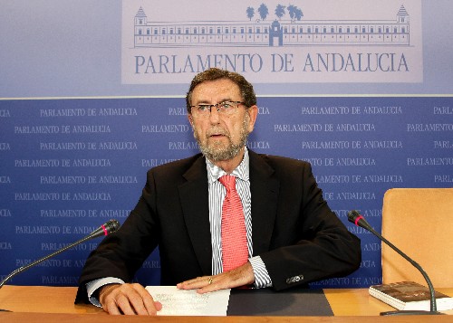 Manuel Gracia, durante su comparecencia ante los medios