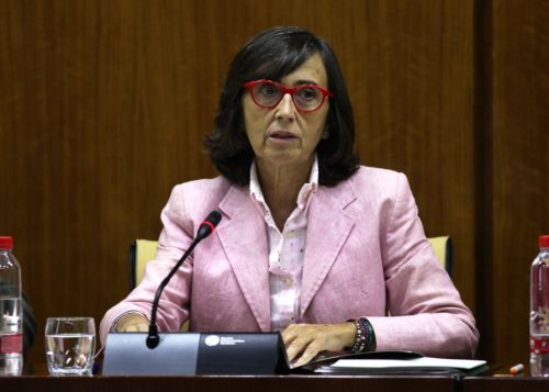 La consejera de Justicia e Interior, Rosa Aguilar, durante su comparecencia