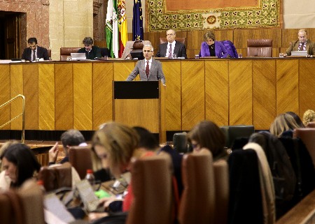 El consejero de Cultura, Miguel ngel Vzquez, presenta al Pleno el proyecto de Ley del Cine de Andaluca