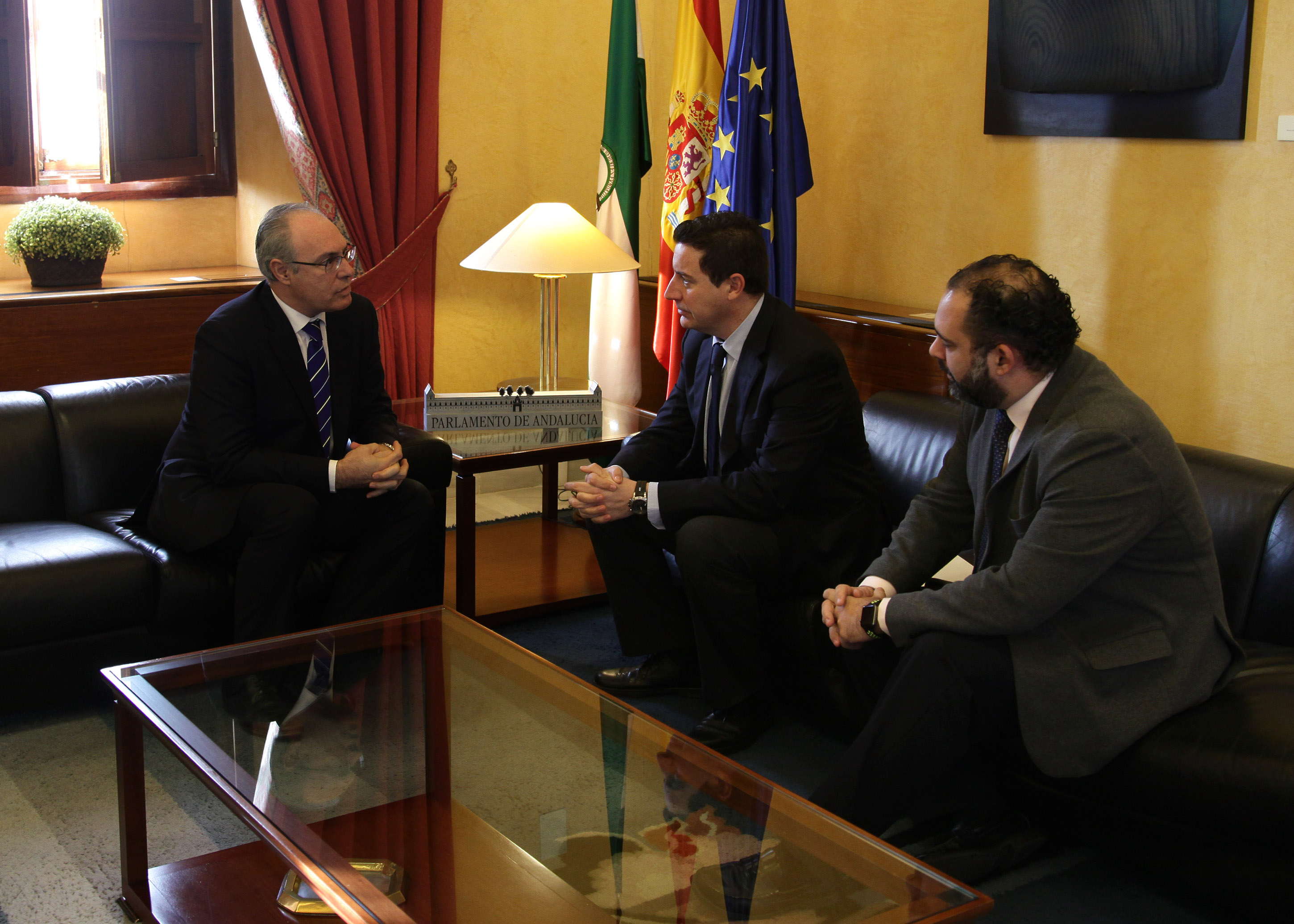 Juan Pablo Durn mantiene un encuentro con los representantes de la Federacin de Empresarios de Hostelera de Andaluca