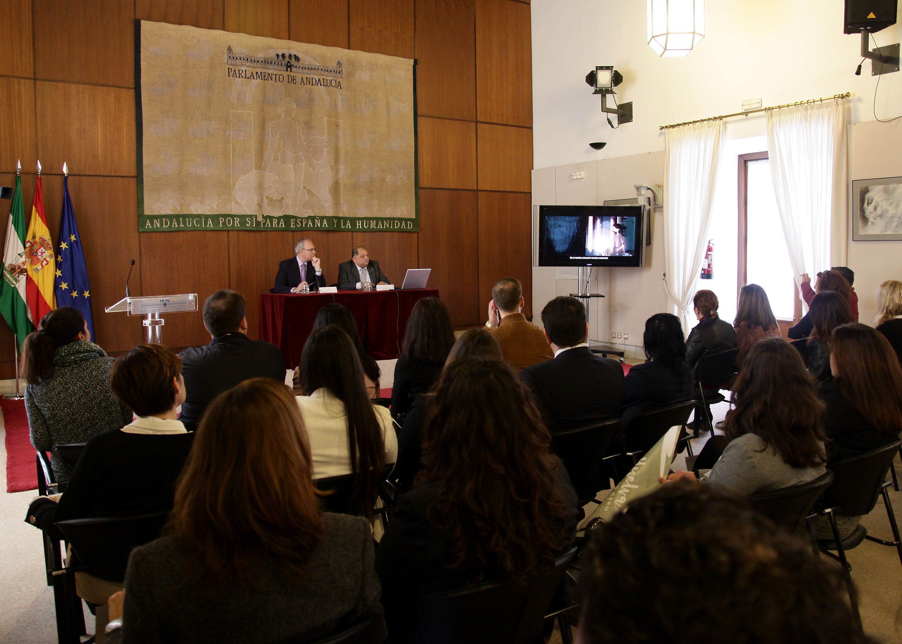 El acto se celebr en el Saln de Usos Mltiples del Parlamento de Andaluca