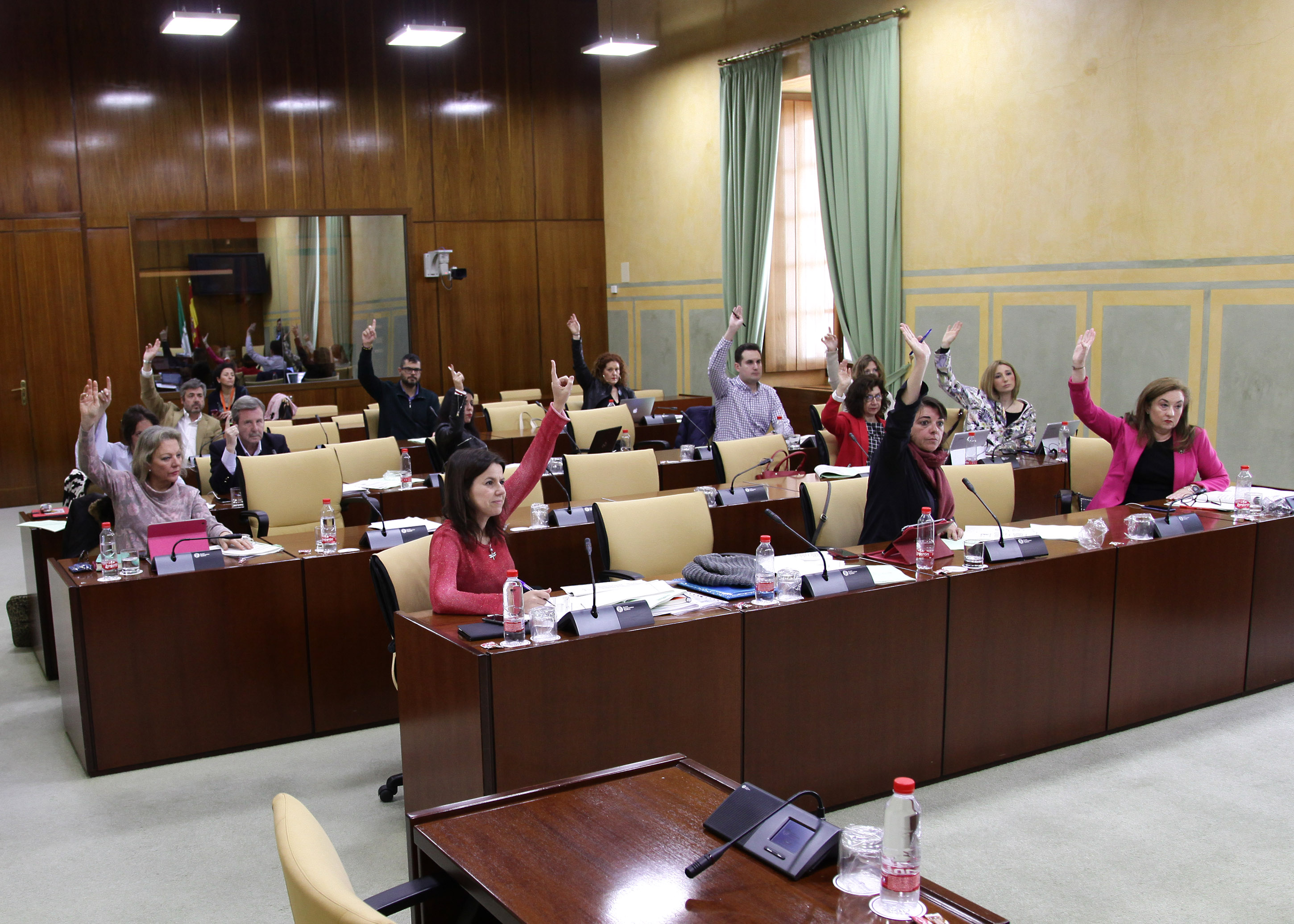 La comisin de Igualdad y Polticas Sociales durante una de las votaciones