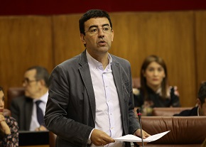 Mario Jimnez, portavoz del Grupo parlamentario Socialista, interviene en la sesin de control