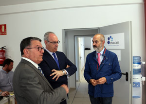 El presidente del Parlamento de Andaluca, Juan Pablo Durn, realiza una visita institucional a la sede del clster de la Economa Digital Eticom, en el Parque Tecnolgico Cartuja