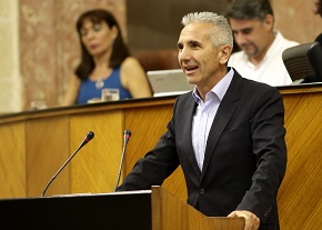  El consejero de Cultura, Miguel ngel Vzquez, agradece al Parlamento el trabajo realizado para la aprobacin de la Ley del Cine