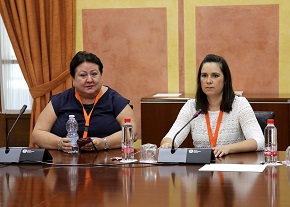  Representantes de la Federación de Asociaciones de Mujeres Rurales (FADEMUR)