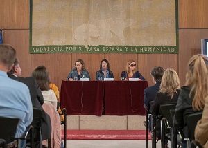 La presidenta del Parlamento, Marta Bosquet, participa en el acto de Lectura del Manifiesto con motivo del Da Mundial de Concienciacin sobre el Autismo