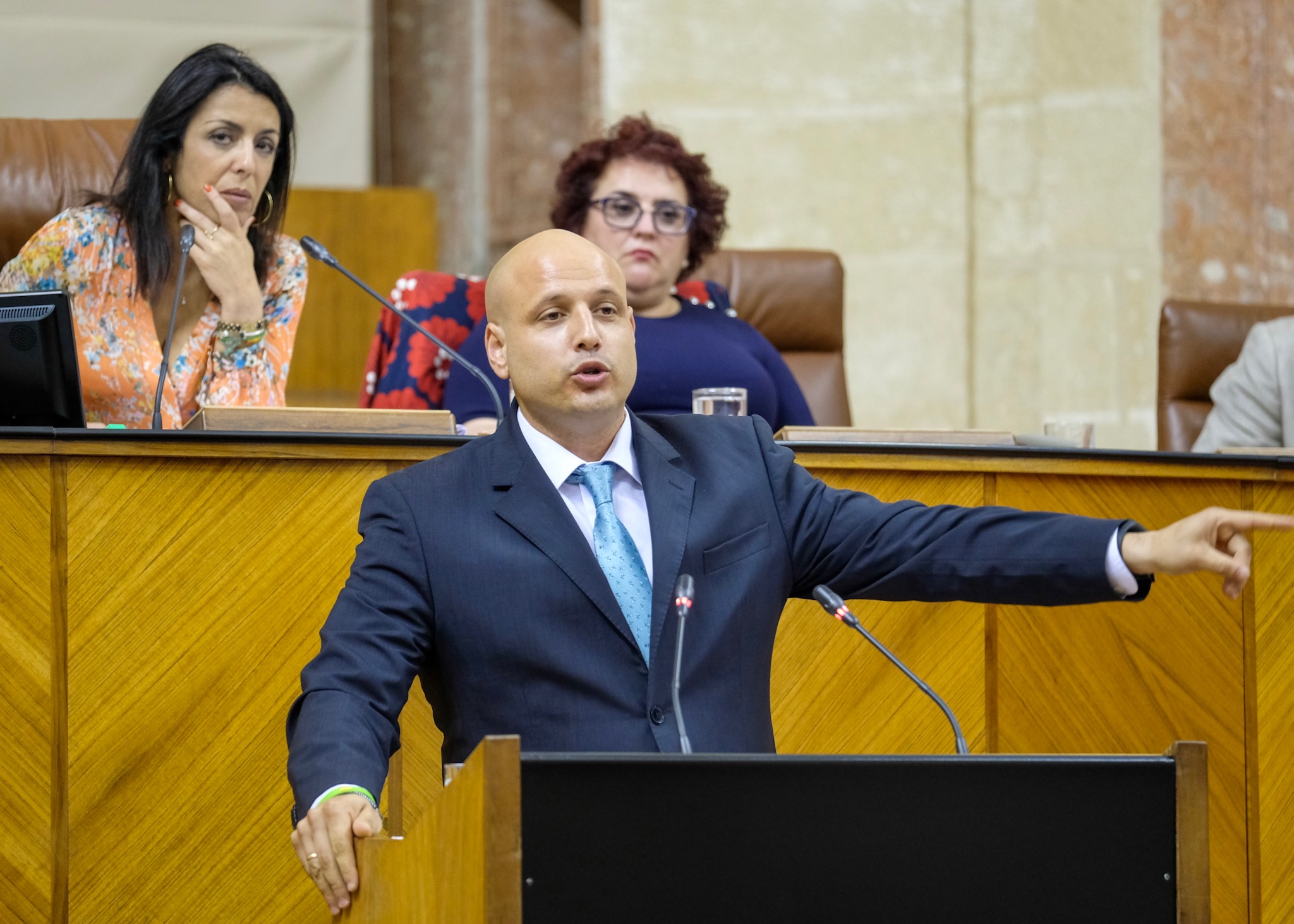  El diputado del Grupo parlamentario Vox Rodrigo Alonso presenta al Pleno una proposicin no de ley sobre tipos ms reducidos