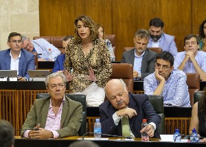 Susana Daz, presidenta del Grupo parlamentario Socialista, dirige su pregunta al presidente de la Junta de Andaluca en la sesin de control 