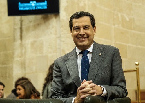  El presidente de la Junta de Andaluca, Juan Manuel Moreno, en el debate del Proyecto de Ley de Presupuestos 