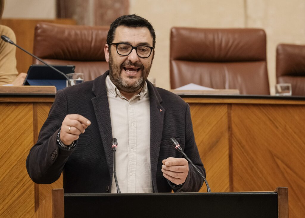  Por el Grupo Adelante Andaluca, el diputado Guzmn Ahumada, presenta una Proposicin  no de Ley relativa a puesta en marcha urgente del Plan Local de Empleo 