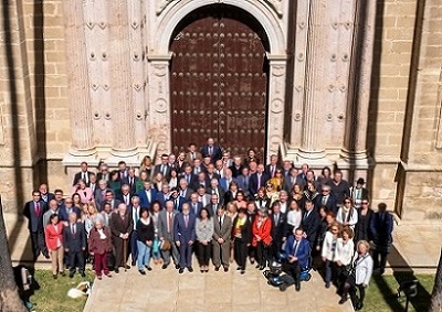  Foto de familia del encuentro de exdiputados del Parlamento de Andaluca. En el acto, Plcido Fernndez Viagas ha ofrecido la conferencia "El Parlamento de Andaluca en el siglo XXI" 