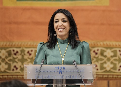  La presidenta del Parlamento, Marta Bosquet, se dispone a pronunciar su discurso en el Pleno Institucional con motivo del Da de Andaluca
