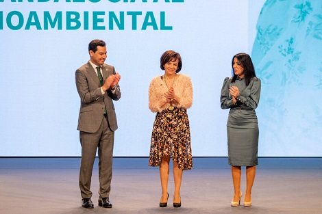 Montserrat Zamorano, Medalla
 al Mrito Medioambiental 