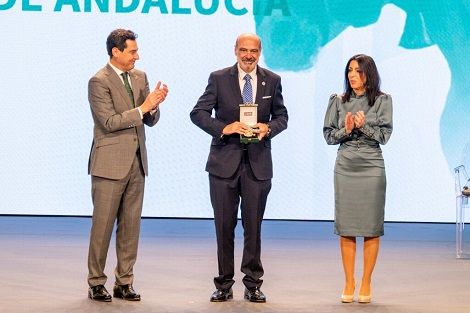 Jos Juan Morales recibe la Medalla a la Proyeccin de Andaluca para el Saln Internacional del Caballo (SICAB),referente mundial del sector ecuestre

