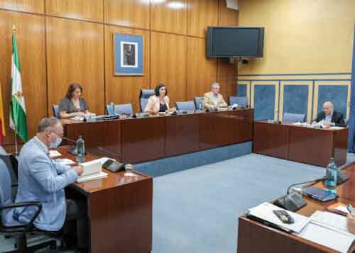 La Mesa de la Comisin de Agricultura inicia su sesin con la comparecencia de la consejera Carmen Crespo 