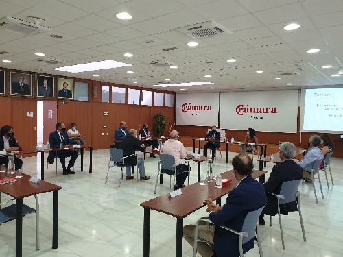 Imagen del encuentro institucional en la Cmara de Comercio de Almera 