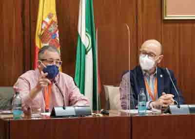   En representacin de la Asociacin de Enfermos de Crohn y Colitis Ulcerosa (ACCU-Sevilla), han comparecido su presidente, Jos Luis Rodrguez, y Rafael Casado