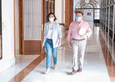 Noelia Ruiz y Rodrigo Snchez Haro, del Grupo Parlamentario Socialista 