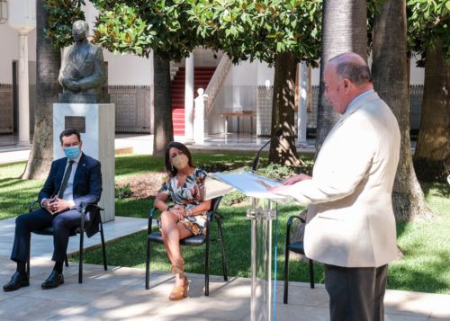    Javier Delms, vicepresidente de la Fundacin Blas Infante, se dirige a los presentes en el acto de conmemoracin del nacimiento de Blas Infante