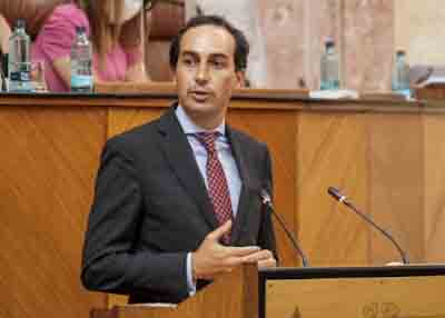  El diputado Miguel ngel Ruiz, del Grupo parlamentario Popular, uno de los diputados designados para la defensa en el Congreso de los Diputados de la Proposicin de Ley relativa al reconocimiento de la gratuidad y universalidad del primer ciclo de la educacin infantil, durante su intervencin en el Pleno de hoy