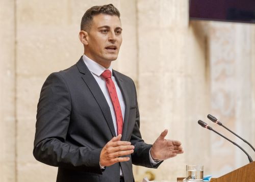  Francisco Caracuel, del Grupo Popular, interviene en el debate del proyecto de ley