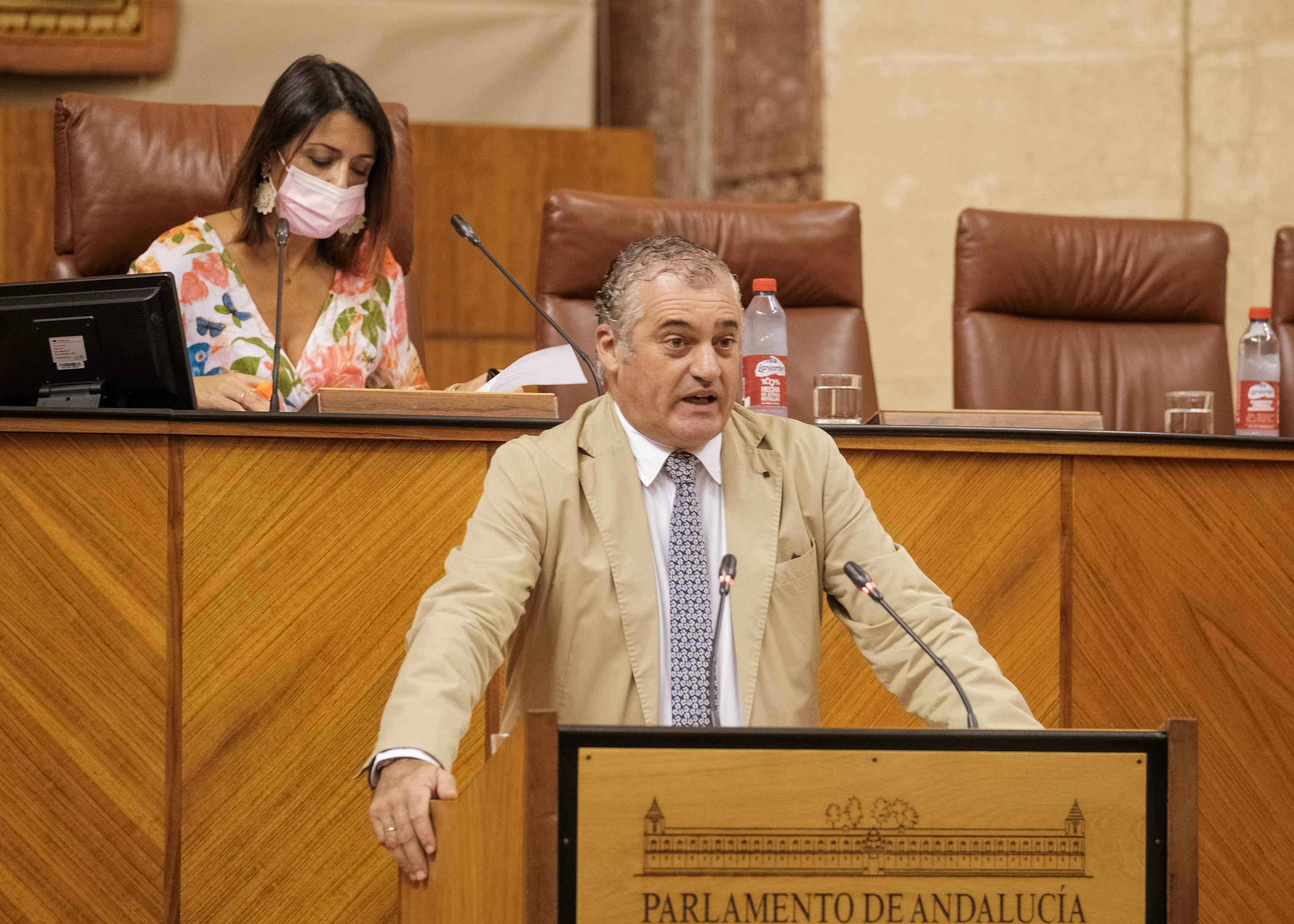 Por el Grupo Socialista el diputado Javier Carnero presenta una moción relativa a política general en materia de salud mental de la población andaluza 