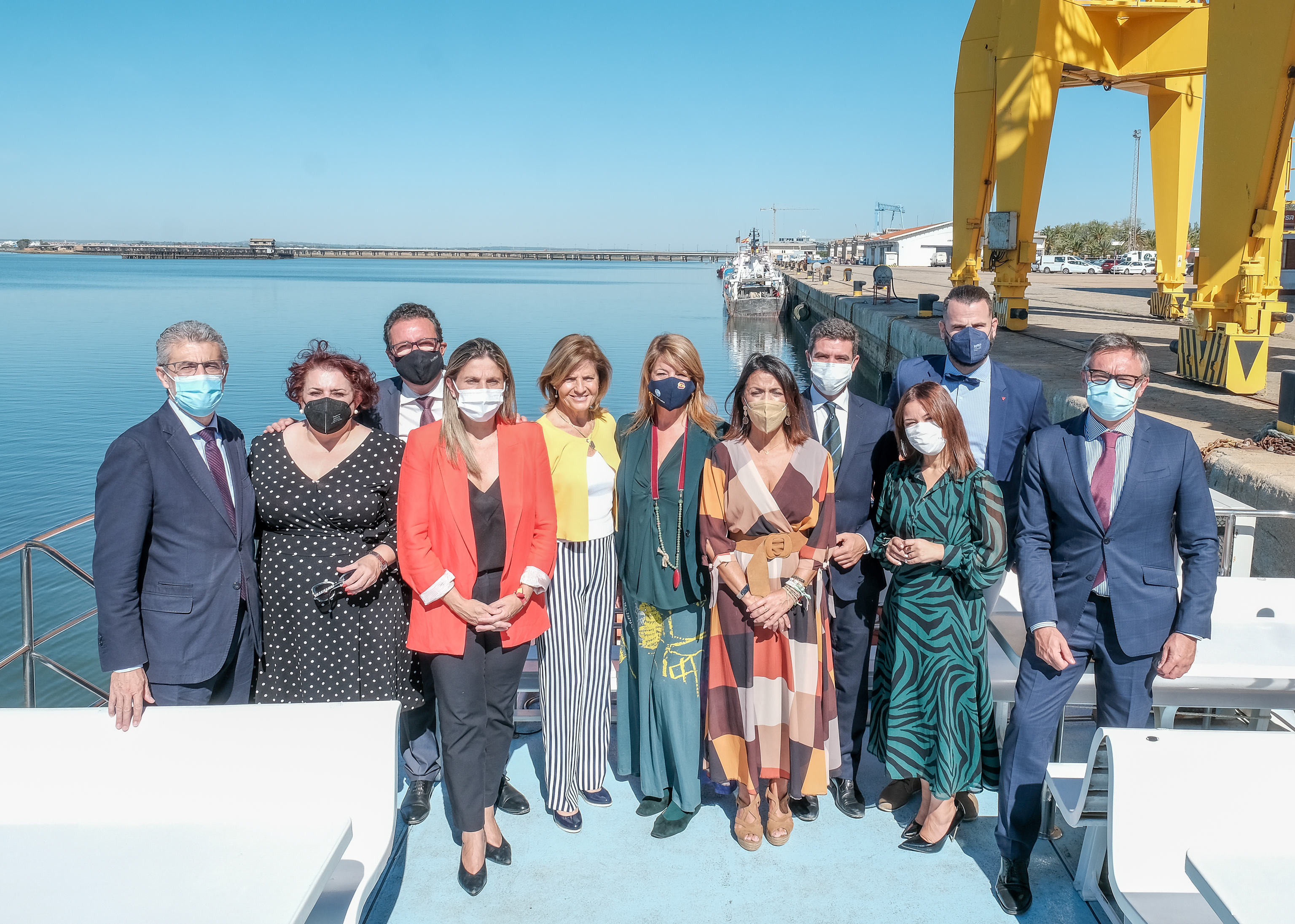   La Mesa del Parlamento visita la Ra de Huelva tras la reunin que han mantenido en el Monasterio de la Rbida 