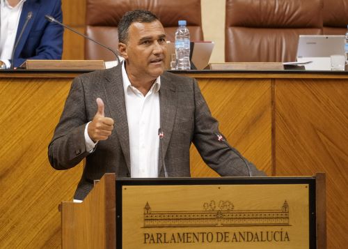   Carlos Hernndez, de Ciudadanos, defiende la postura de su grupo en el debate final de la proposicin de ley de tributos cedidos