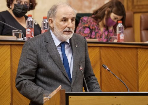  Macario Valpuesta defiende la Proposicin No de Ley presentada por Vox relativa a la implantacin del bachillerato concertado en Andaluca