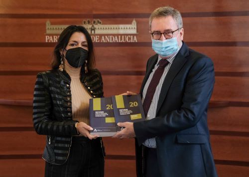 La presidenta del Parlamento, Marta Bosquet, recibe al presidente del Consejo Econmico y Social de Andaluca, ngel Gallego