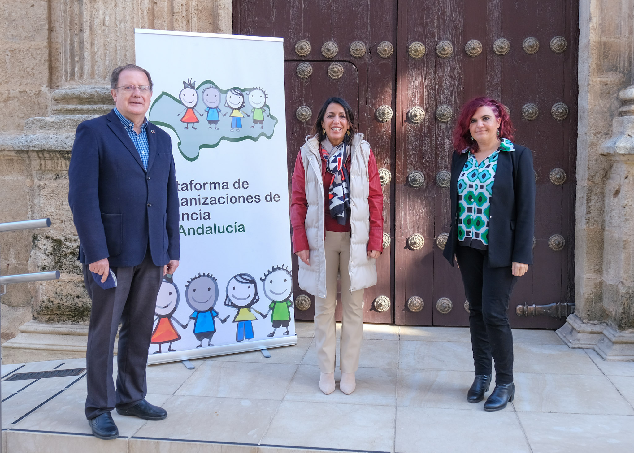  La presidenta del Parlamento de Andaluca, Marta Bosquet, ha recibido esta maana a la Plataforma de Organizaziones de Infancia de Andaluca 