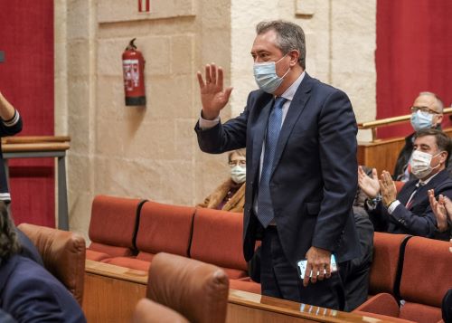  Juan Espadas agradece desde la tribuna de pblico su eleccin como senador autonmico