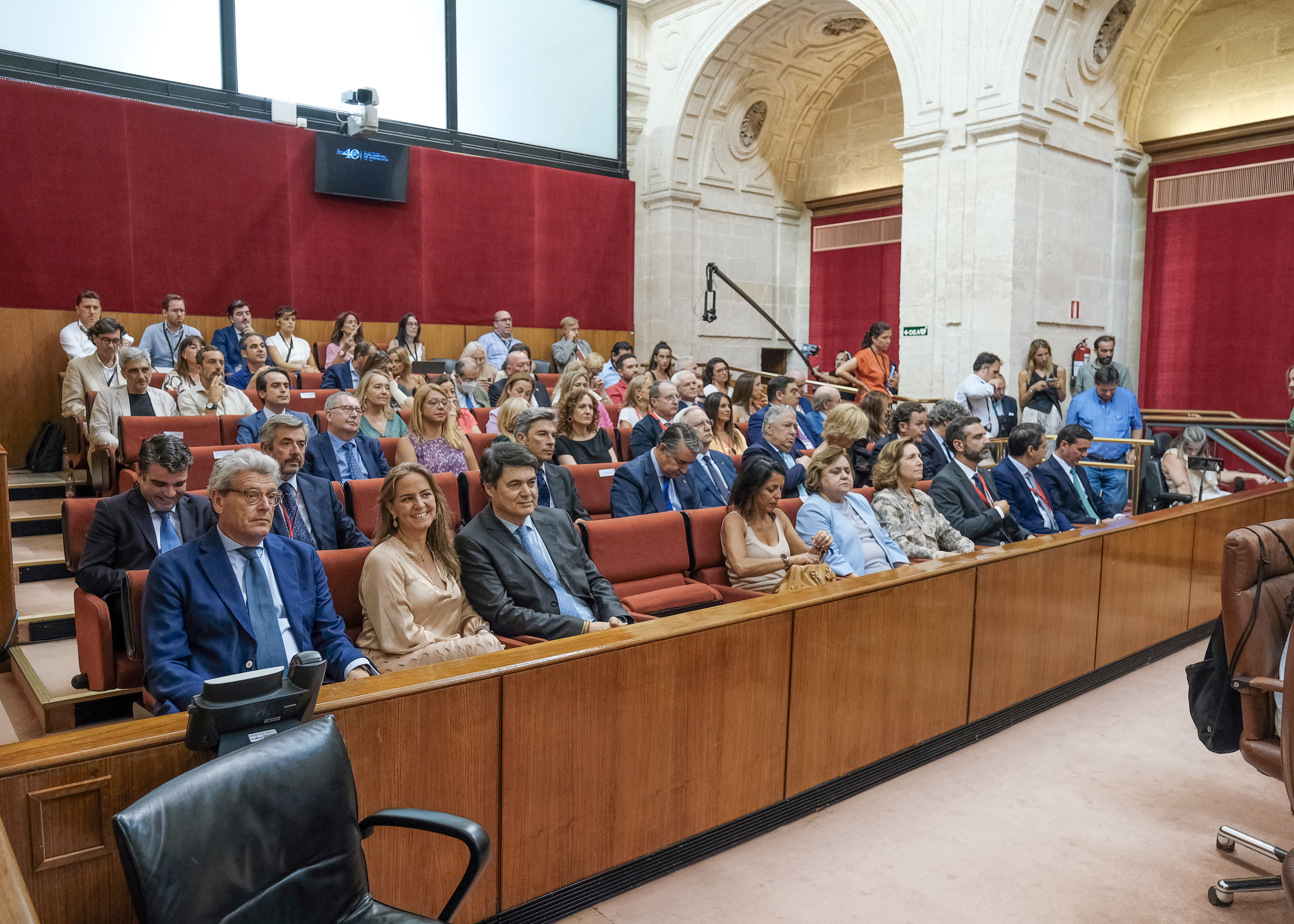  Tribuna de invitados durante la sesi�n de investidura
