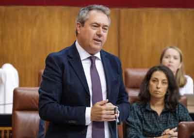   Juan Espadas, presidente del Grupo Parlamentario Socialista, pregunta sobre las ayudas a las familias y la poltica fiscal 