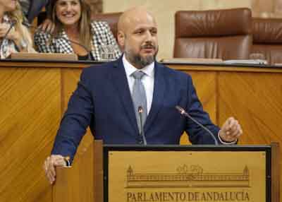  El diputado del Grupo Vox en Andaluca Rodrigo Alonso defiende una proposicin no de ley relativa a soberana energtica y energa nuclear 