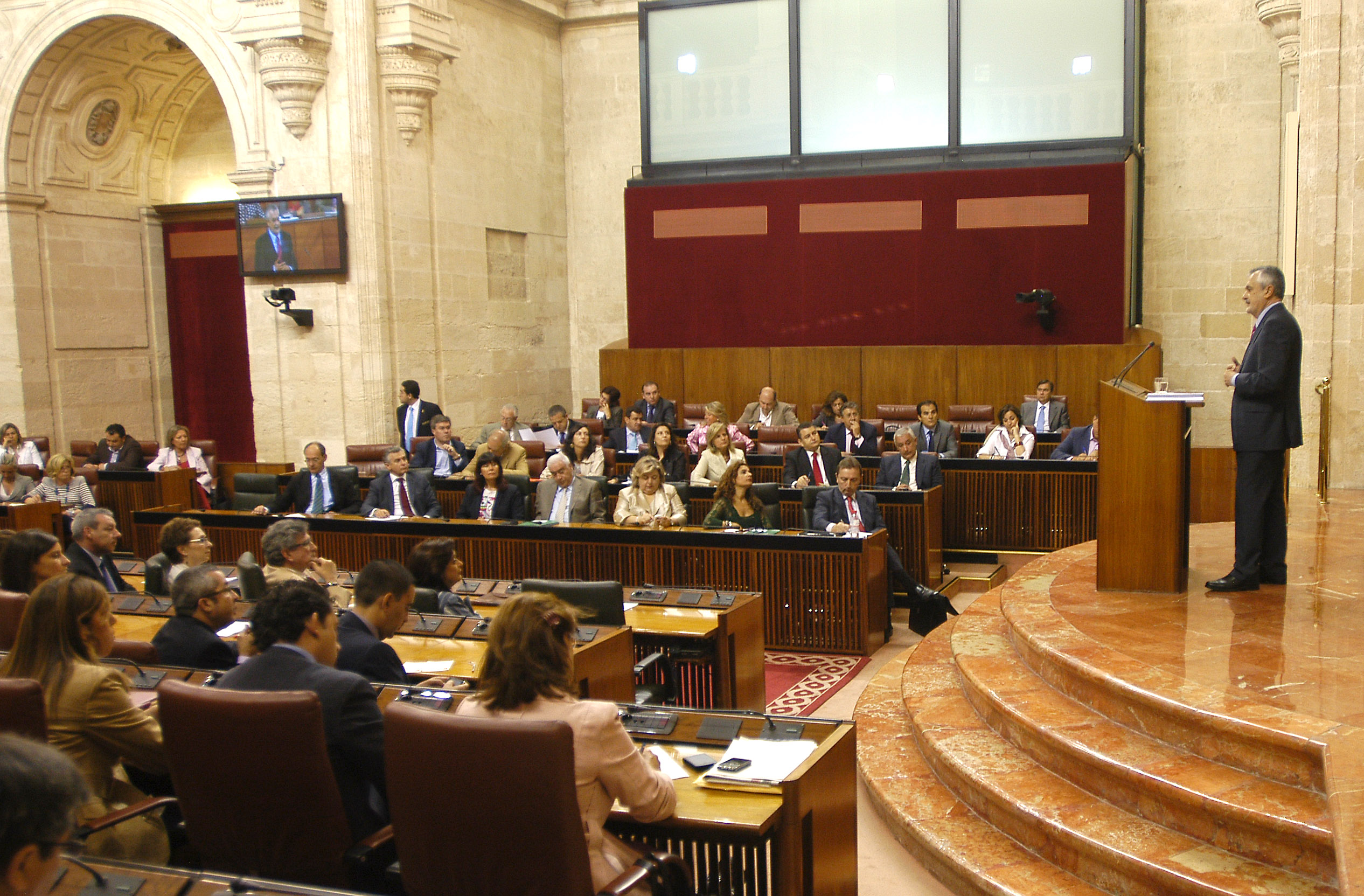 Jos Antonio Grin se dirige al Pleno